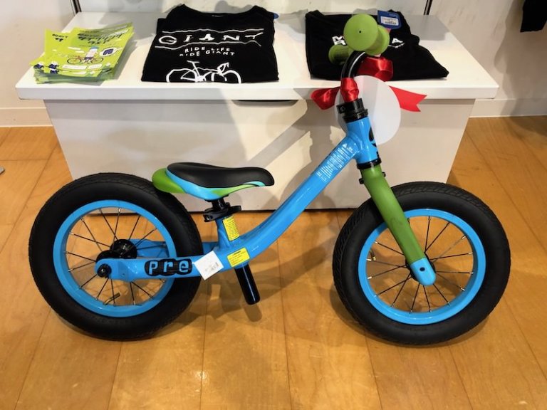 GIANTのキックバイクPRE PUSH BIKEの子ども感がちょうど良い。おもちゃ感とモノの魅力のバランスが秀逸。 ルート92
